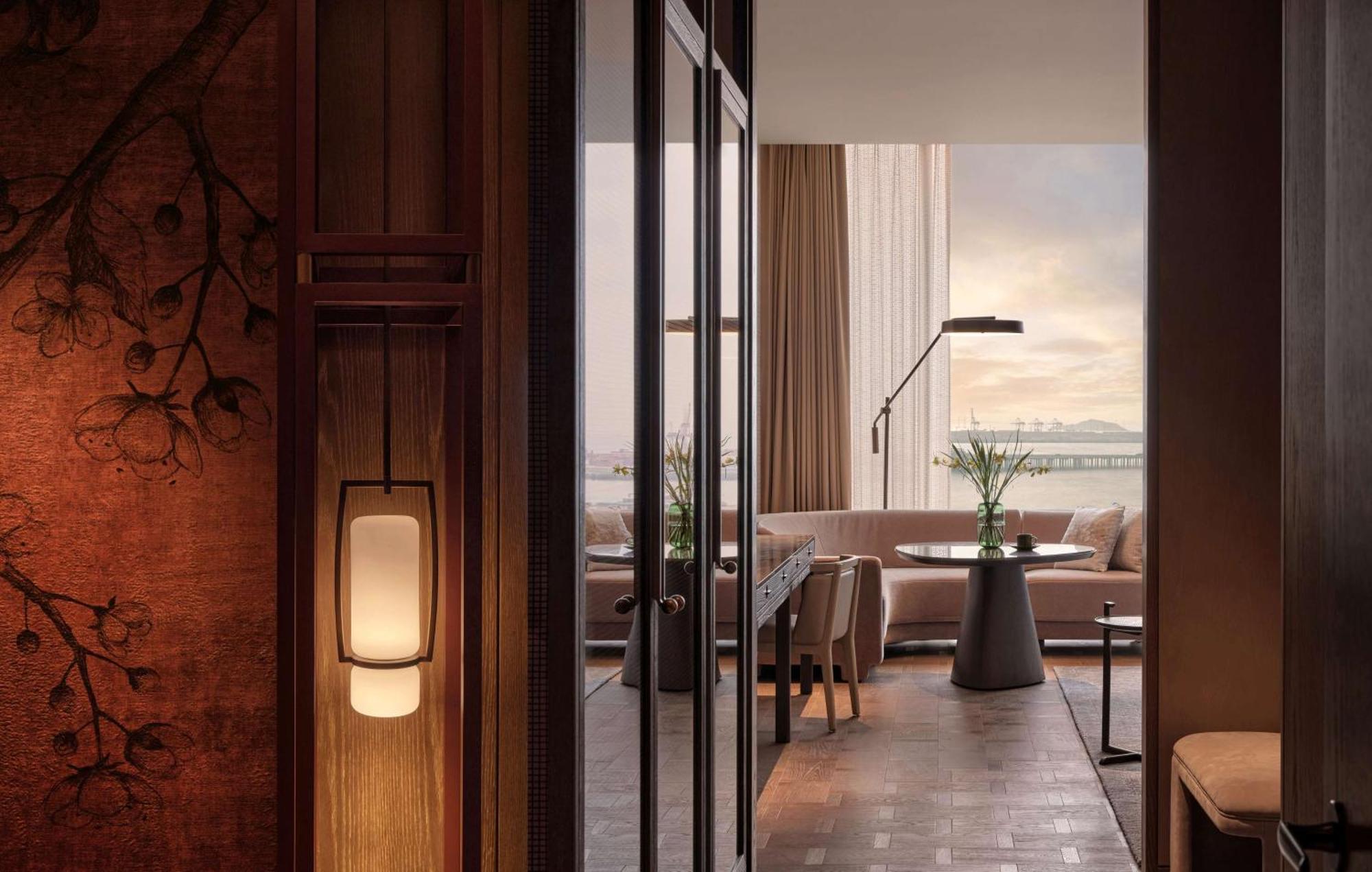 Conrad Shenzhen, The First Art Museum Hotel In Greater Bay Area With The Stunning Bay And Sunset View In The Hotel Terrace Exterior photo